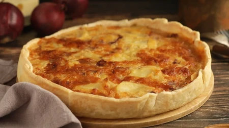 Nemojte da bacate stari hleb već napravite gibanicu od njega: Bolje pite nema