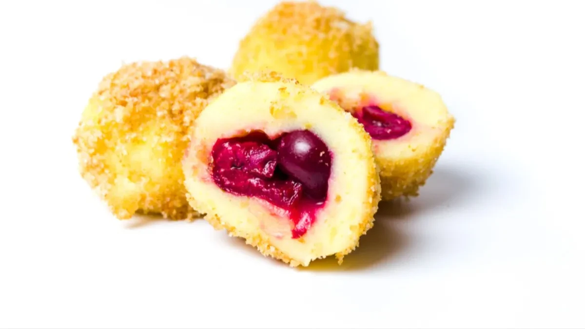 Gomboce sa višnjama ponos Vojvodine: Baš ovako su ih pravile stare bake