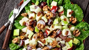 Valdorf salata spas u vrelim danima: Osvežava, a čuva ravan stomak