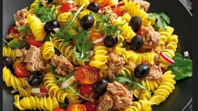Posna salata sa tunjevinom puna proteina: Odlično menja obrok i daje sitost