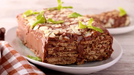 Brza keks torta za umorne domaćice: Pravi se sama, a nema konkurenciju