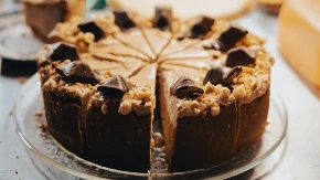 Posna kinder bueno torta za najlepšu trpezu: Svi je vole