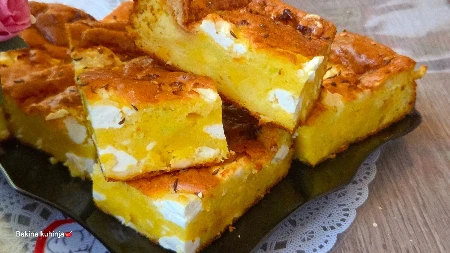 Letnja pita sa tikvicama i sirom: Rapsodija ukusa u svakom zalogaju