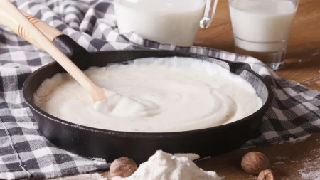 Bešamel sos sa pavlakom za kuvanje nikad kremastiji: Daje šmek svakom jelu