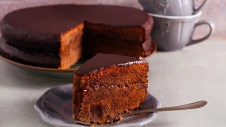 Najlepša čokoladna torta sa džemom: Poslastica koja miriše na dom