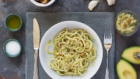 Pasta sa avokadom i orasima budi čula i daje energiju: Italijani je prave ovako