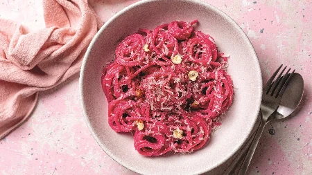Pink pasta izgleda super, a još je ukusnija: Izmamiće osmeh na lice baš svakome