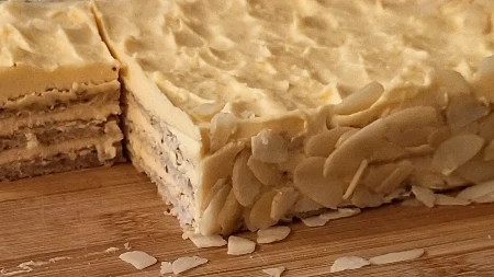 Marijina Jevrejska torta za sve važne događaje: Hipnotiše i izgledom i ukusom
