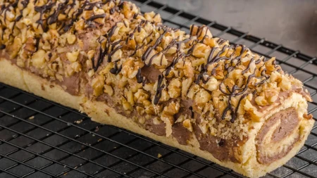 Čoko karamel rolat ukusom bolji od svake torte: Desert koji super ide uz kafu