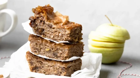 Sočna baklava od jabuka: Mnogo zdravija, a baš svi žele parče više