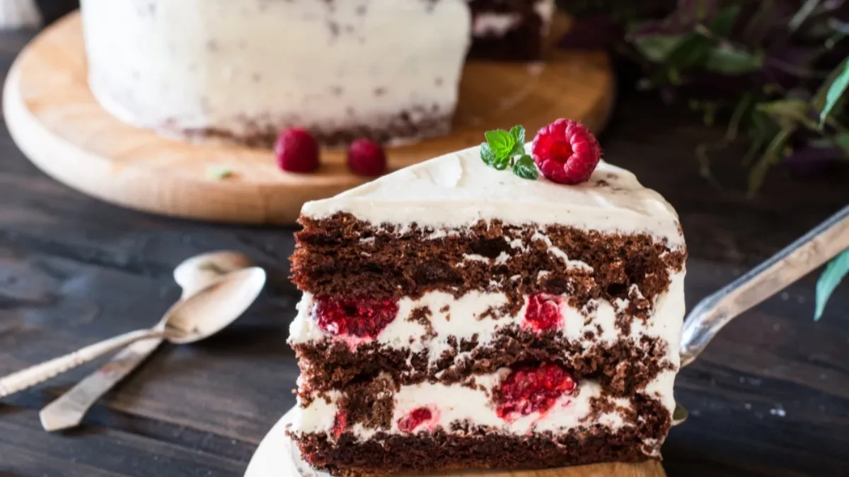 Posna švarcvald torta sa višnjama: Poslastica za sva vremena