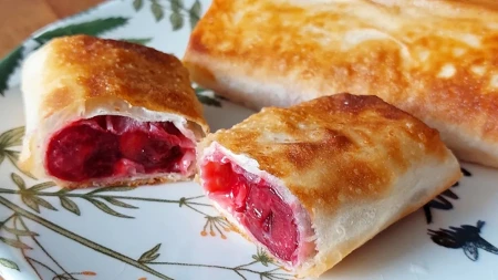 Posna pita sa višnjama na vodi: Starinska poslastica za prave sladokusce