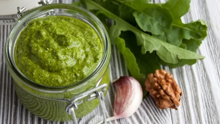 Savršen pesto od menta i pistaća: Dodaje na šmeku svakom jelu