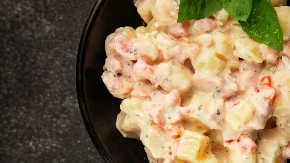 Krompir salata sa paradajzom najlepše predjelo: Klasik u modernom ruhu