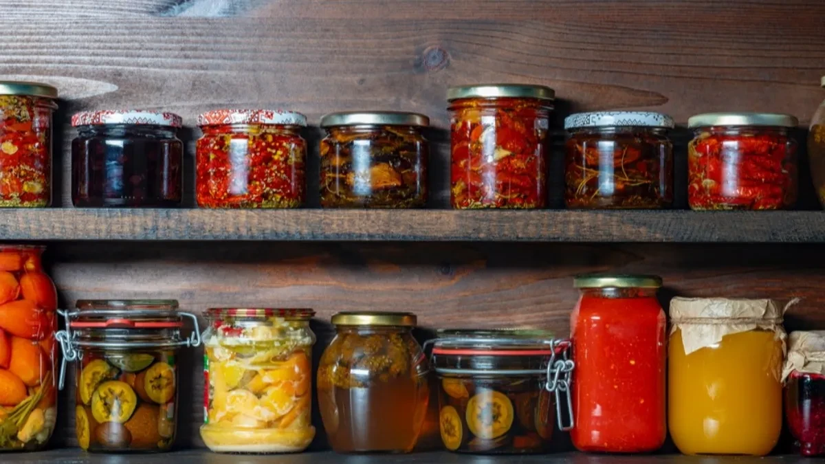 Zimnica se pokvari i pre nego što stigne na sto? Stare domaćice imaju jednu caku, uz nju nijednu teglu nećete baciti
