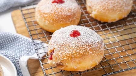 Jedan važan trik za savršene krofne: Ovo pravi od početnika pravog majstora