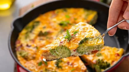 Fritata sa spanaćem za posebne prilike: A pravi se očas posla i preukusna