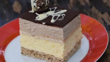 Trostruki užitak: Kolač koji navodi na greh, teško mu je odoleti!